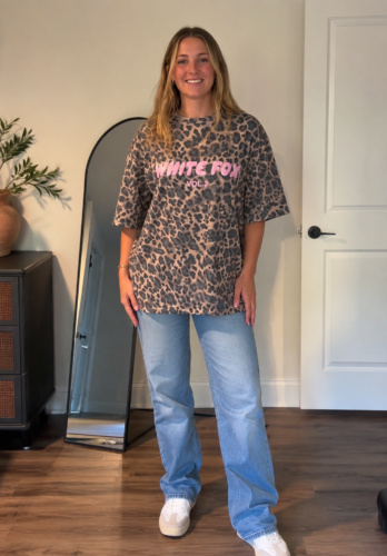 White Fox Women's Leopard Pattern Design Personalized Short Sleeve photo review