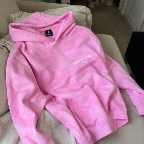 Click to view full screen Pink Bow Oversized Hoodie – Soft Cozy Streetwear for Women photo review