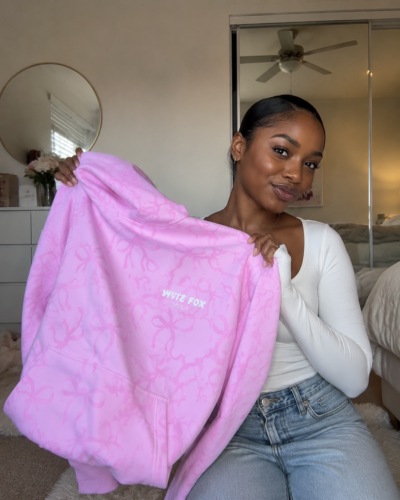 Click to view full screen Pink Bow Oversized Hoodie – Soft Cozy Streetwear for Women photo review